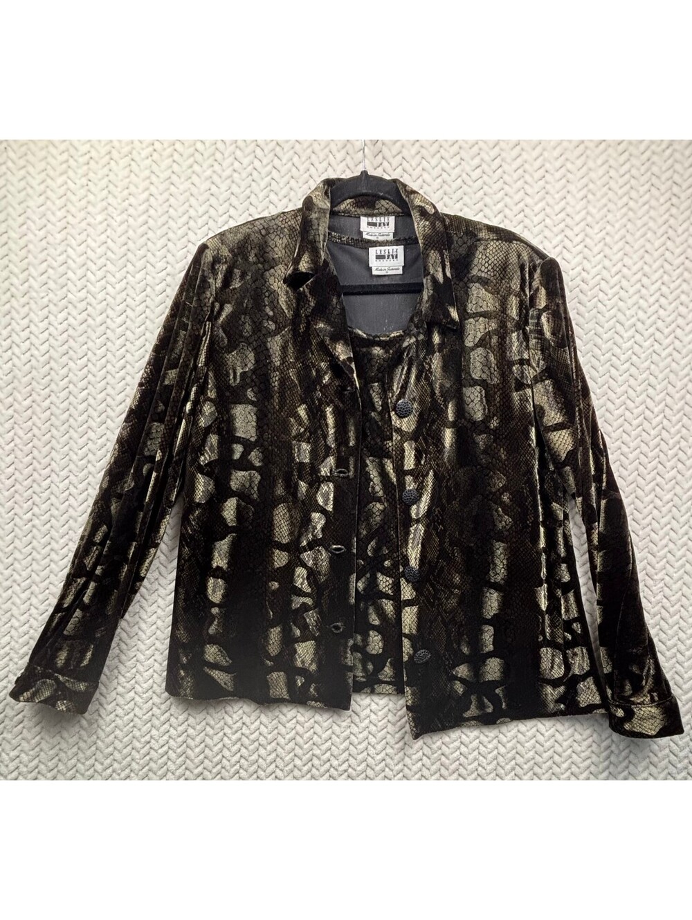 Leslie Fay Women's Three-Piece Velvet Snake Print Jacket and Tank Set Size 16